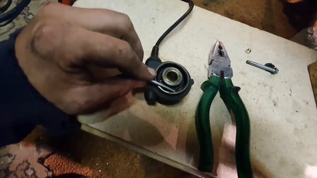 Aprilia SR Kilométer óra jeladó csere Odometer Transmitter Replacement смотреть онлайн
