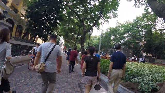 Shamian Island Guangzhou Walking Around Part 2 смотреть онлайн