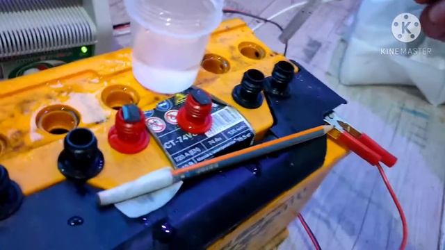 Обслуживание АКБ. Замена электролита. смотреть онлайн