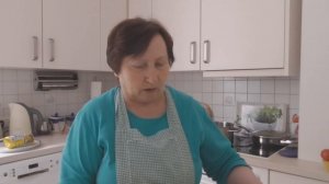 Бисквитный пирог с ревенем.