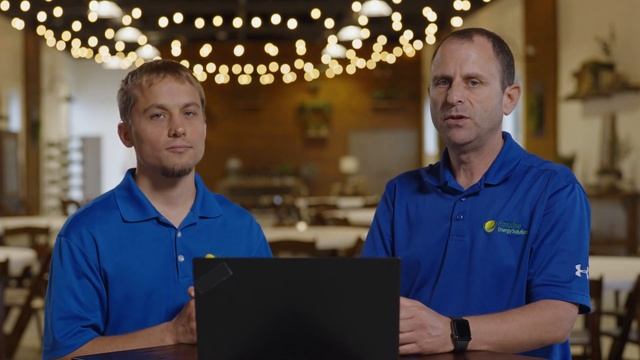 SolarEdge vs. Enphase Inverters: Which solar inverter is better? смотреть онлайн