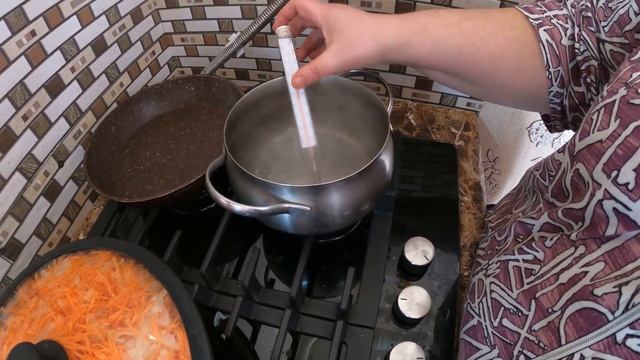 Дом в селе нажми и почувствуй эту жизнь в деревне.Делаем консервы в автоклаве. смотреть онлайн