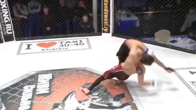 Бой Без Правил Таджик на 29-секунд победыл Хайрулло Усмонов 2016 смотреть онлайн