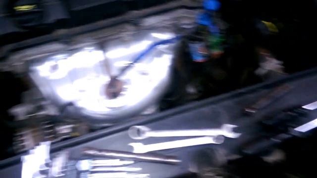 Citroen C4 седан 2014 г. Как снять передние фары!