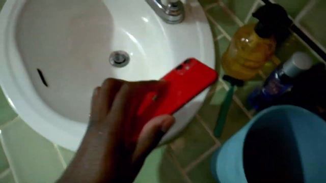 iPhone 11 в реальной жизни смотреть онлайн