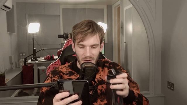 PewDiePie explains why he doesn’t collab with Markiplier Anymore смотреть онлайн