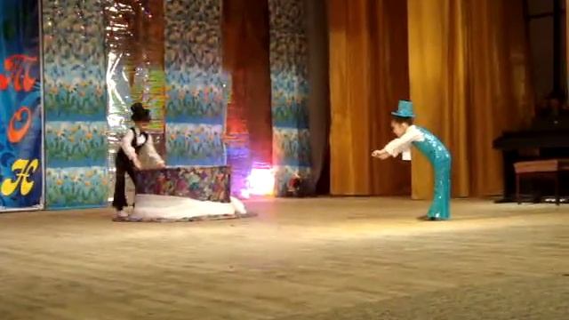 Танцующие шляпки. смотреть онлайн