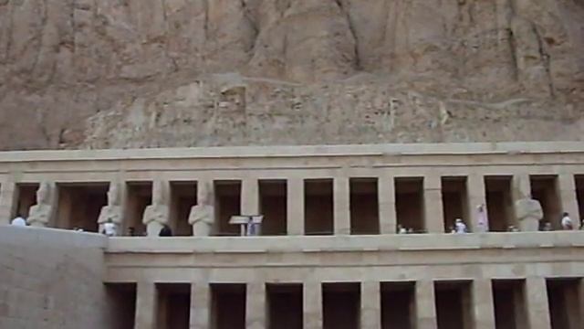 Храм царицы Хатшепсут в Луксоре смотреть онлайн