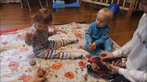 Развивающие занятия с детьми (1 год и 7 месяцев)