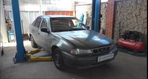 Замена картриджа передней стойки и подшипника ступицы  на Daewoo Nexia 1,5 Дэу Нексия 2003 1часть