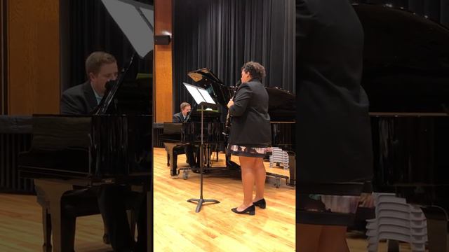 Sonatina for Clarinet and Piano by Malcolm Arnold смотреть онлайн