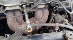 Восстановление резьбы свечного колодца вставками (ввертышами)