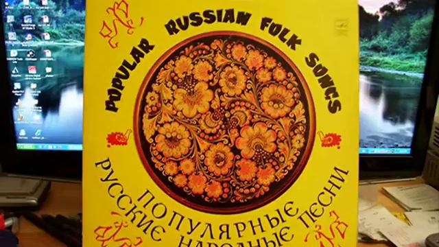 V pole oreshina - Russian Folk Song смотреть онлайн