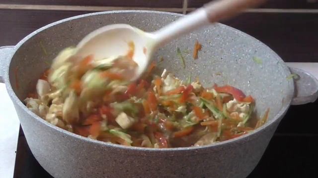 A quick dinner in 30 minutes!!! Быстрый ужин за 30 минут!!! Рисовая вермишель с куриным филе!!!??? смотреть онлайн