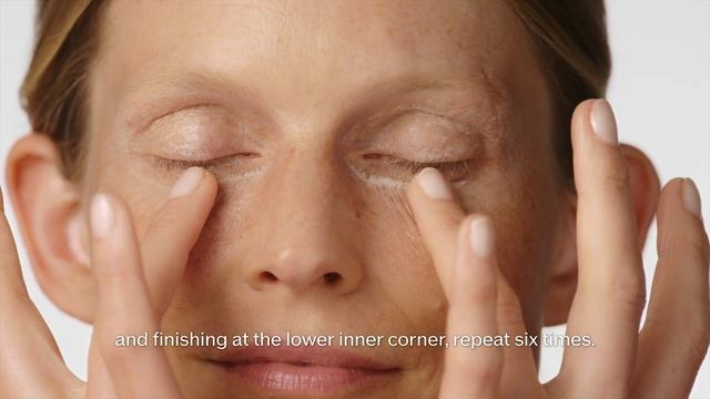 How To Use Future Solution LX Eye & Lip Contour Regenerating Cream | Shiseido смотреть онлайн
