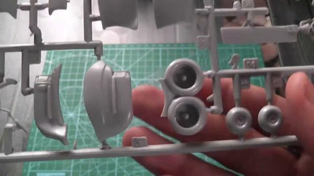 Mini Hobby Models Mi-24 Hind 1/48 Scale Review смотреть онлайн