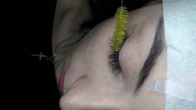 поресничное наращивание, расчесывание смотреть онлайн