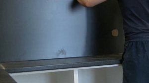 Как смонтировать мебельный щит на стену с розетками