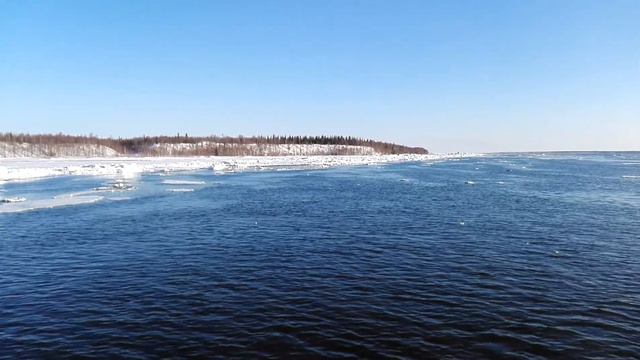 Паром через реку Обь - май 2017 смотреть онлайн
