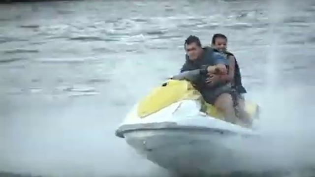 Jet Yamaha VX 700 (GUSBER) - 15 anos.flv смотреть онлайн