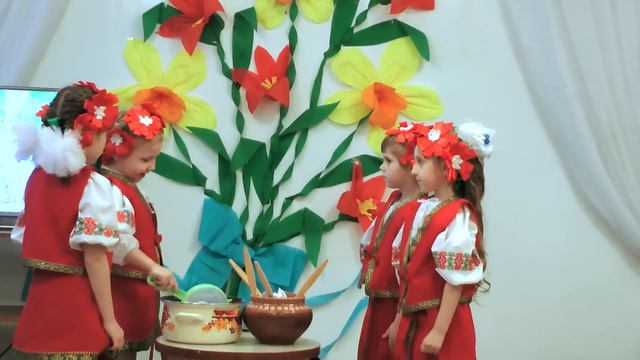 ВАРЕНИКИ.Свято 8 Березня 2015 у старшій групі.Муз.кер. Максюта Г. В. смотреть онлайн