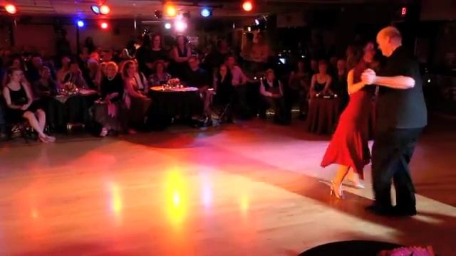 Mark Lewis & Kathy Burwell - Se Dice De Mi смотреть онлайн