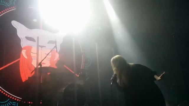 Vivienne Mort - изгнание демона из клавишника (Київ, клуб Atlas, 24/04/2016) смотреть онлайн