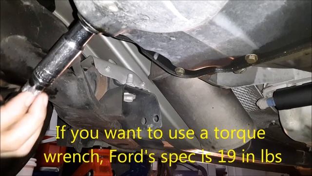 2006 Mustang 4.0L V6 Oil Change смотреть онлайн