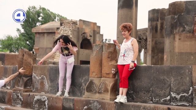 Национальная кухня Армении. Фестиваль толмы и секреты приготовления армянского лаваша. смотреть онлайн