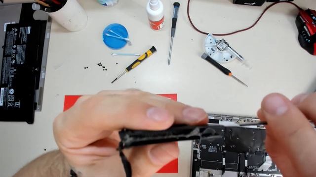 Re-Pasting Lenovo YOGA 920-13IKB - Clean dust & replace Thermal Paste смотреть онлайн