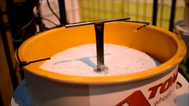 Alloy Wheel Ball Polishing at Atomic Wheels смотреть онлайн