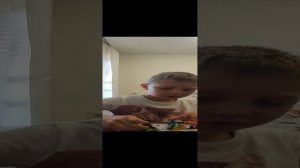 распаковка киндер сюрприз бен 10