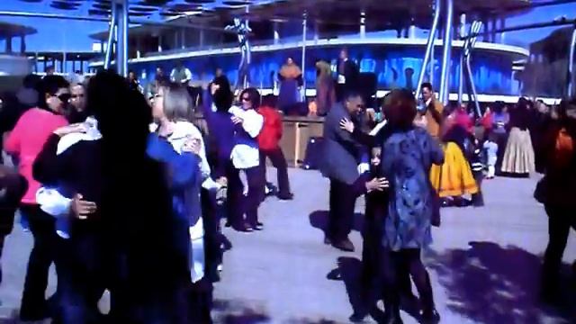 CULTURAL BAILANDO UNA POLKA PILE POR SOMERONDON смотреть онлайн