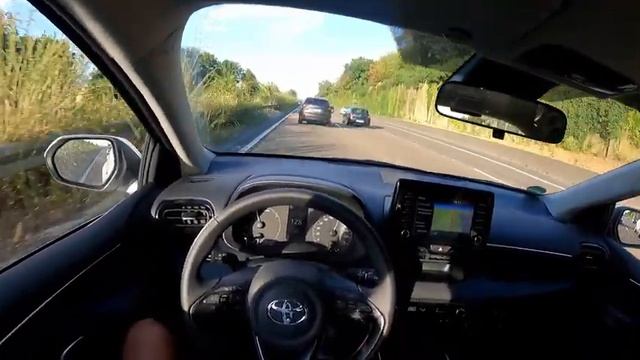 2022 Toyota Yaris | ACCELERATION, *TOP SPEED* & REVIEW on AUTOBAHN [NO SPEED LIMIT] by Catching Car смотреть онлайн