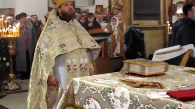 Литургия на Рождество, 1 й антифон смотреть онлайн
