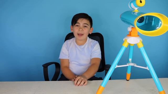Keelan Try projector telescope for kids by Little Experimenter #OK4KIDSTV смотреть онлайн