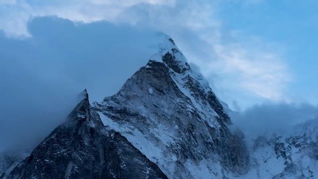 Горный ветер. 2 часа расслабляющих звуков ветра. mountain wind. 2 hours of relaxing wind sounds смотреть онлайн