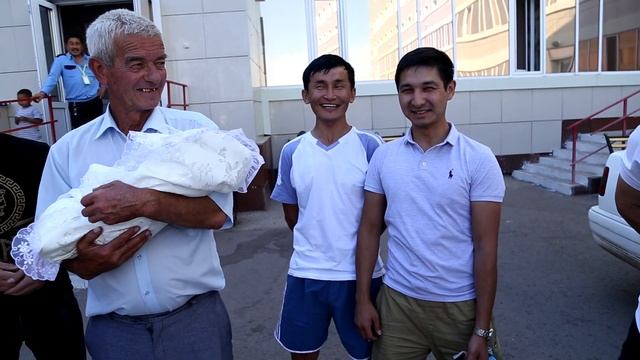 Выписка из роддома. Видеосъемка сладкого малыша. смотреть онлайн