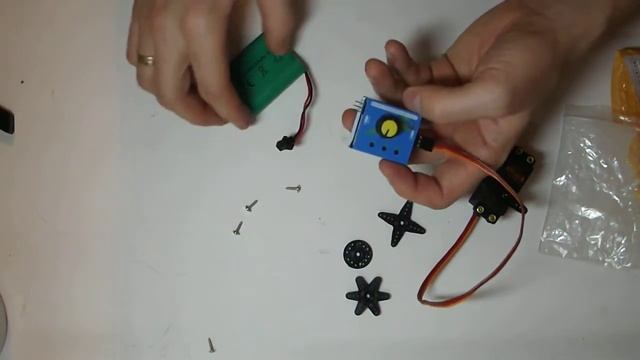 Сервомотор/сервопривод MG995 и сервотестер с АлиЭкспресс смотреть онлайн