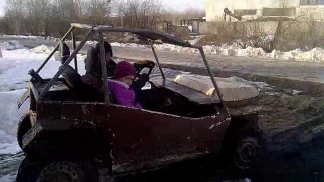 Багги из ВАЗ 2106. Движение по пересеченке. смотреть онлайн