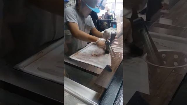 At ZRolls Ice Cream