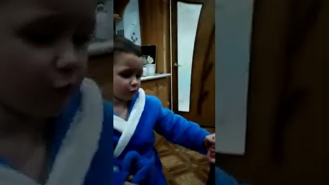 Учим стихотворение для Дедушки Мороза! смотреть онлайн