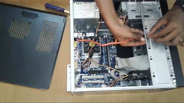 how to convert sata to ide or ide to sata | Tech with king смотреть онлайн