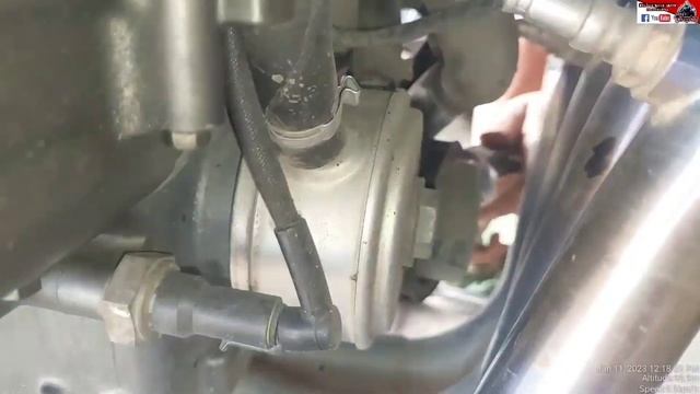 BENELLI TnT600i CHANGE OIL 25,000KM смотреть онлайн