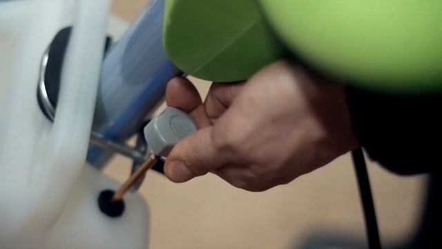 Стирка ковров и чистка пола роторной машиной HT 154 смотреть онлайн