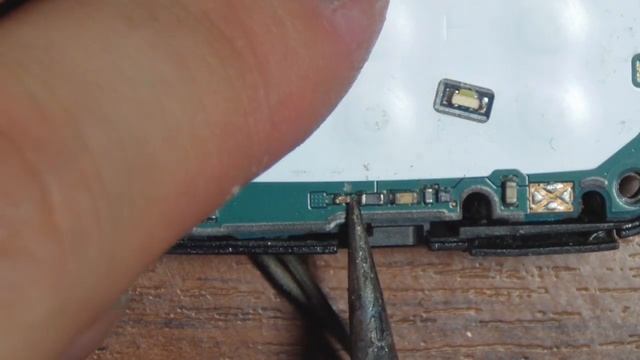 Nokia 6300 сгорел предохранитель (Nokia 6300 fuse blows) смотреть онлайн