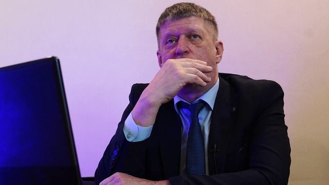 Лженаука разрушает Государства Мат в речи Кривая и прямая смотреть онлайн