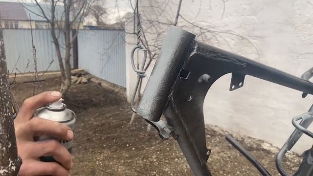 МИНСКАЧ ПОЧТИ ГОТОВ! ВОССТАНОВЛЕНИЕ МИНСКА ИЗ ХЛАМА В КОНФЕТКУ!? ПОКРАСКА С НУЛЯ!! Минск 125 КАСТОМ смотреть онлайн