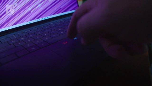 Hands On: Dell Updates Its Leading Latitude Laptop for Work With an LED Touchpad смотреть онлайн