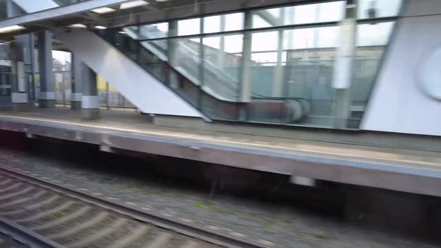 КАТАЕМСЯ НА ПОЕЗДЕ ЛАСТОЧКА В МОСКВЕ. ЖЕЛЕЗНАЯ ДОРОГА смотреть онлайн